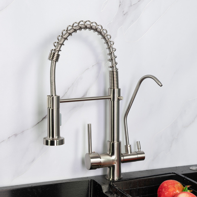 Grifo elegante de tres vías de la cocina 2,2 GPM 80 PSI de negro y color del níquel