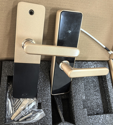 Bloqueo de puerta inteligente Bluetooth / WiFi con funciones de control remoto